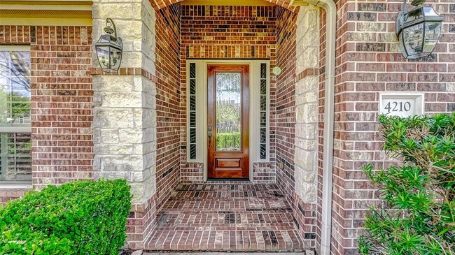 Building Photo - 4210 Wentworth Dr