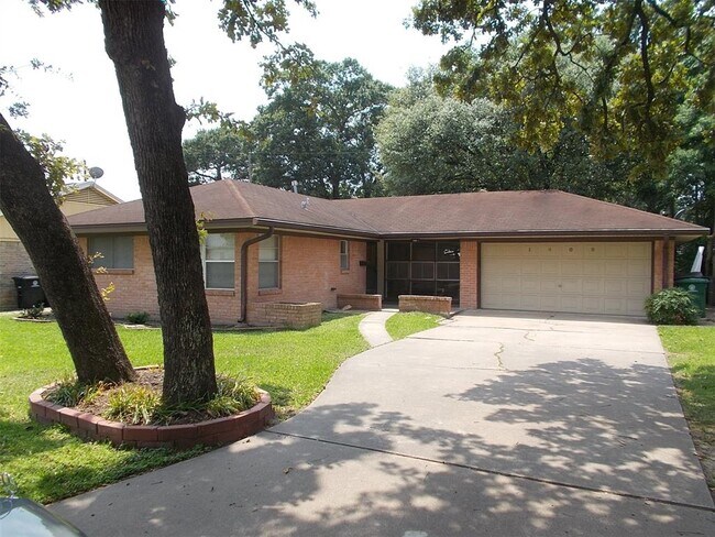 Primary Photo - 1409 Conrad Sauer Dr