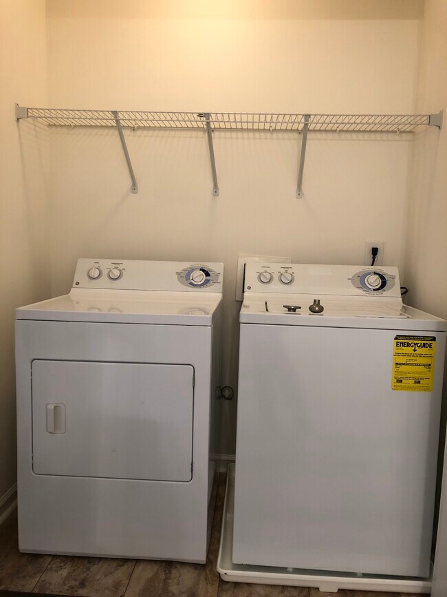 Laundry - 5029 Prosperity Ridge Rd