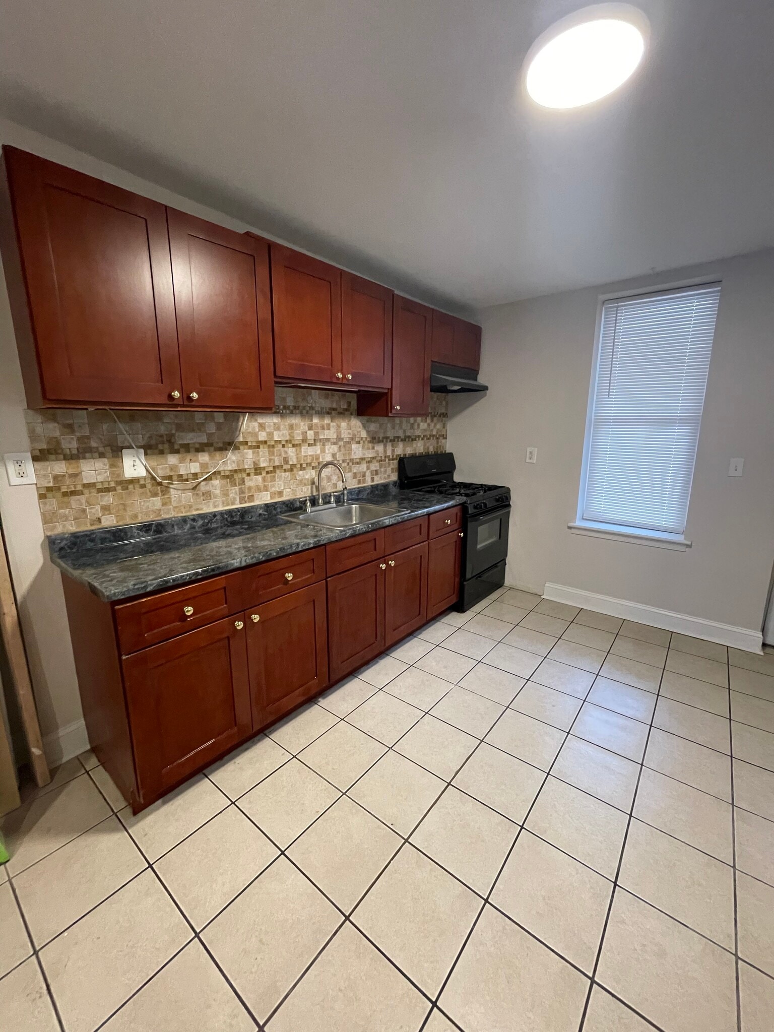 Building Photo - 1636 S 21st St