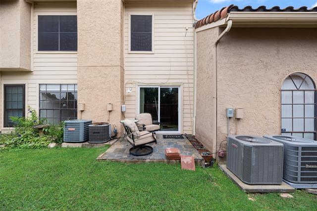 Building Photo - 2502 Tierra Dr