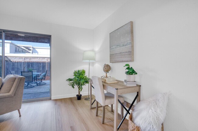 Building Photo - 258 Ventura Ave