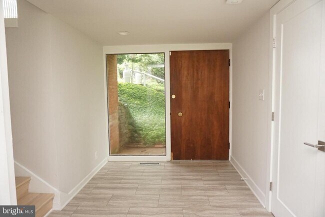 Building Photo - 444 Garrison Forest Rd