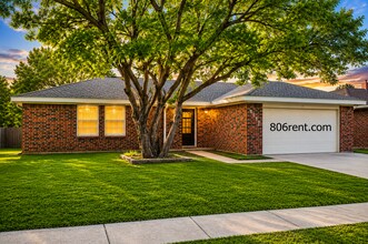 Building Photo - Three Bedroom in Southwest Lubbock - Great Location!