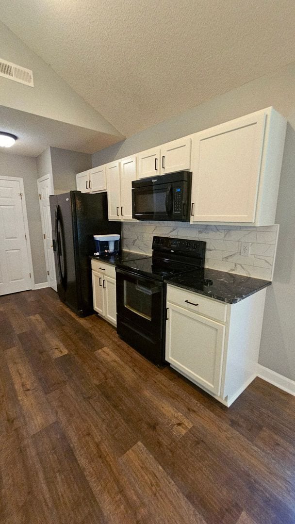 Building Photo - 3 BR 2 BA Aragona Village