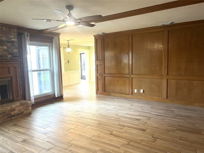 Building Photo - 7510 Creek Glen Dr