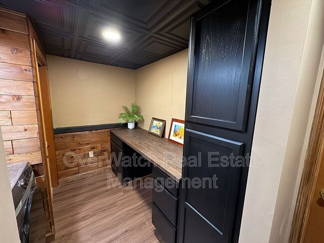 Building Photo - 9532 Dundas Cir