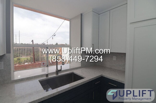 Building Photo - 1337 Serena Cir
