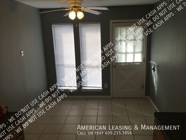 Building Photo - 8205 Heartfield Ln