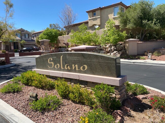 Building Photo - Pool!!! Spa!!! Summerlin!!! Gated!!! Park!! Mature lush landscape in back yard!! Synthetic Grass!...