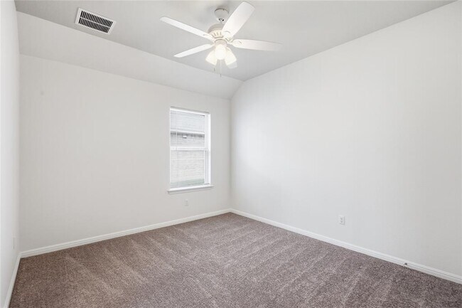 Building Photo - 20213 Arctic Loon Pass