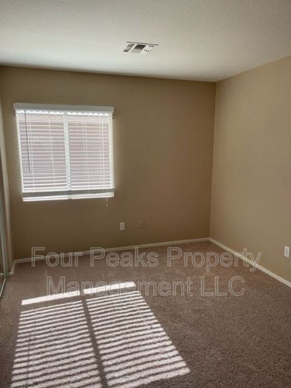Building Photo - 11531 E Covina