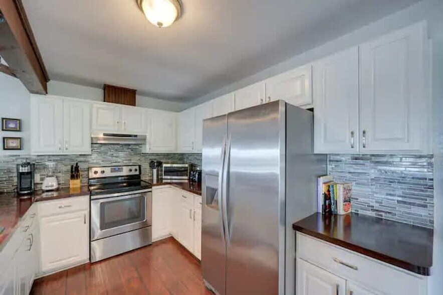 Building Photo - 1288 Canyon Springs Dr