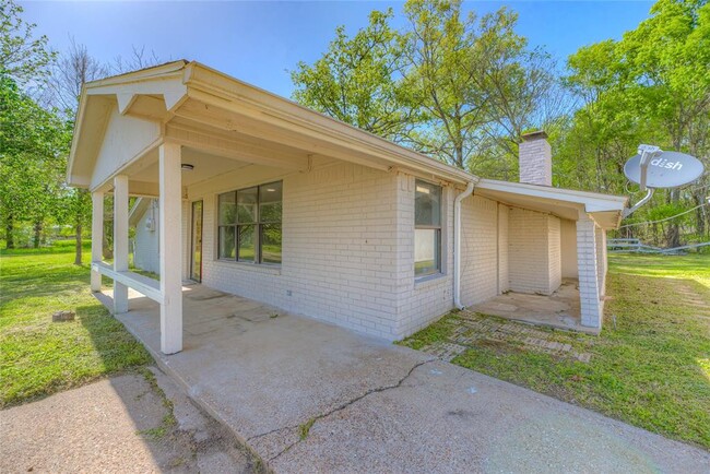 Building Photo - 20 W Oak Rdg Dr