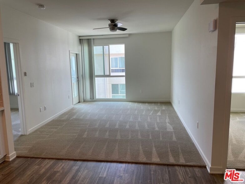 Building Photo - 12655 Bluff Creek Dr