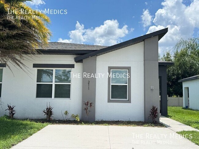 Primary Photo - 211 Bedford Dr