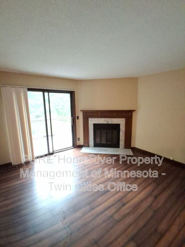 Building Photo - 5231 Balmoral Ln