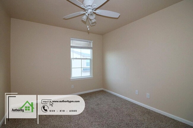 Building Photo - 550 Mission De Oro Dr