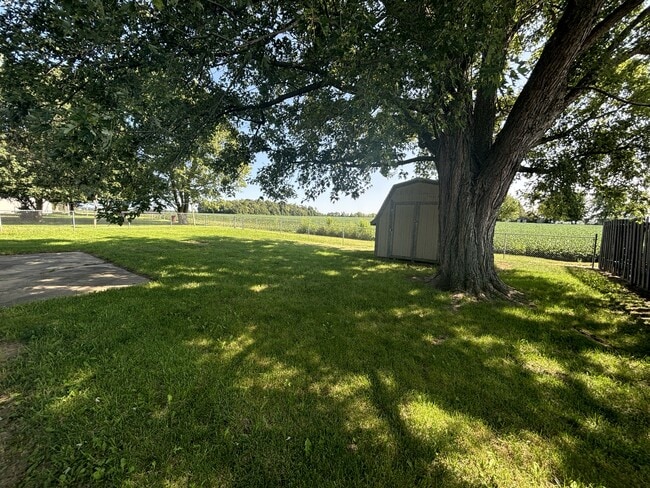 Building Photo - 53 E 300 N