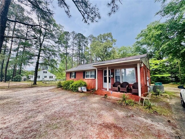 Building Photo - 803 Floyd St