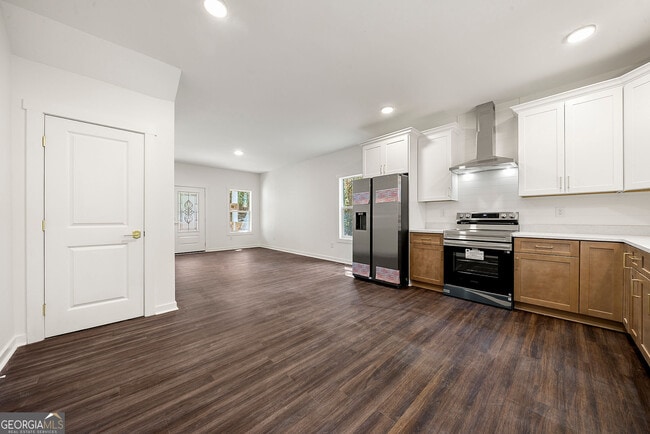 Building Photo - 600 Trump Ct