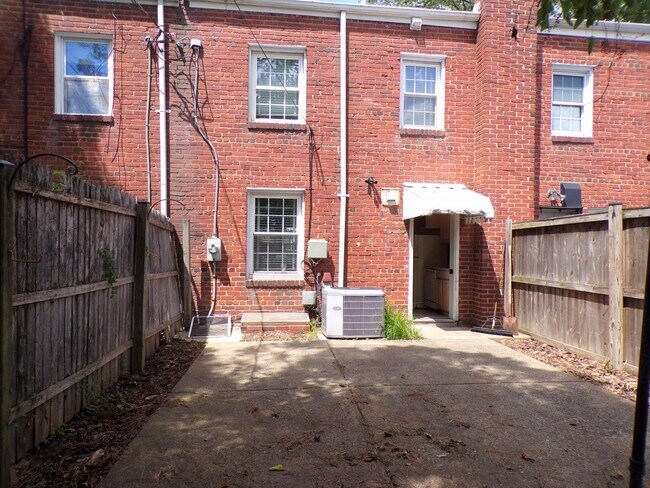 Building Photo - 4772 21st Rd N