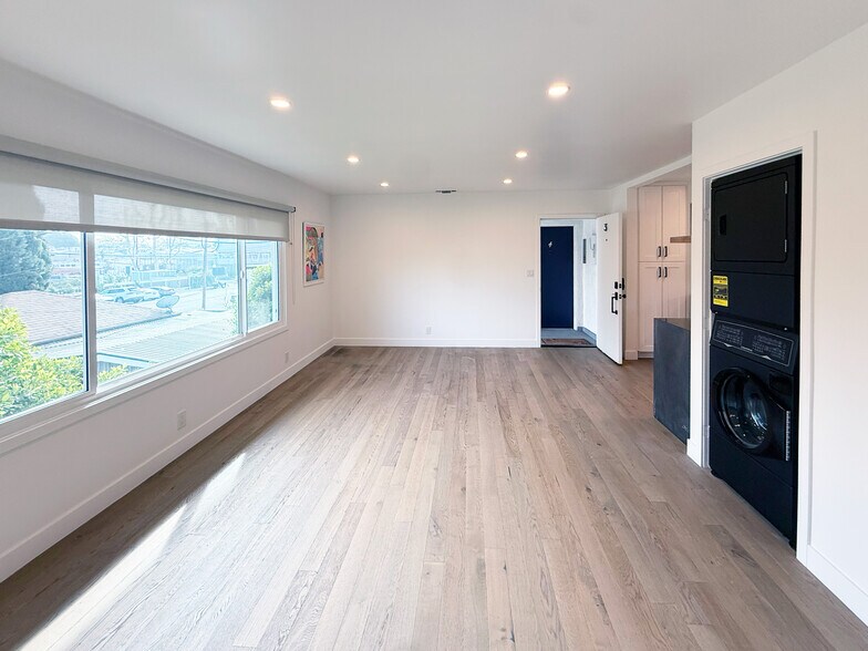 Building Photo - 1756 Franklin St