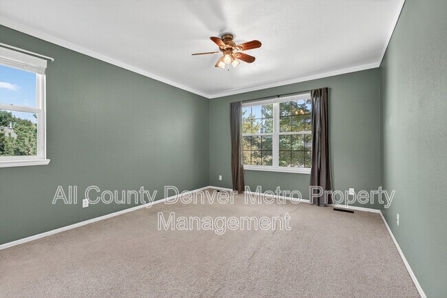 Building Photo - 10203 Vine Ct