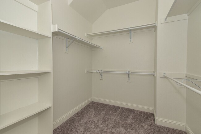 Building Photo - 6819 Jade Dr