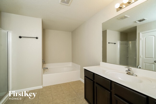 Building Photo - 3442 Glacier Lake