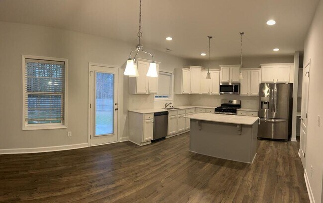 Building Photo - 3763 Glencourse Wy