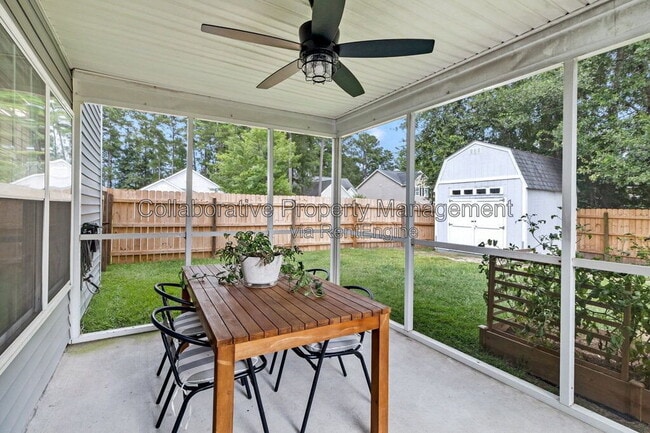 Building Photo - 215 Tigers Paw Dr