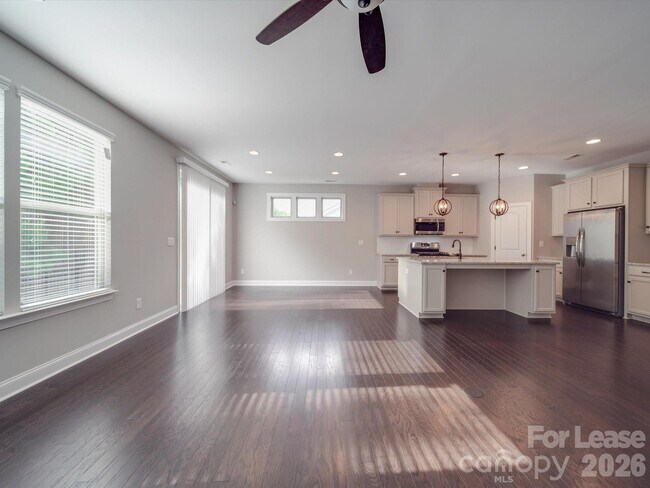 Building Photo - 14021 Goldenrod Trace Rd