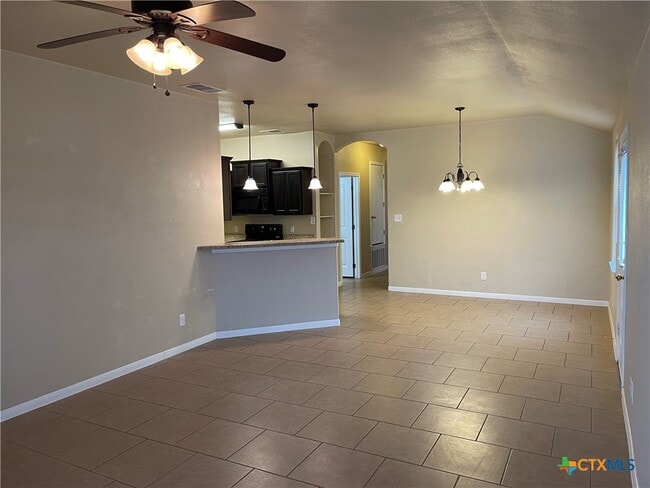Building Photo - 4509 Cambridge Dr