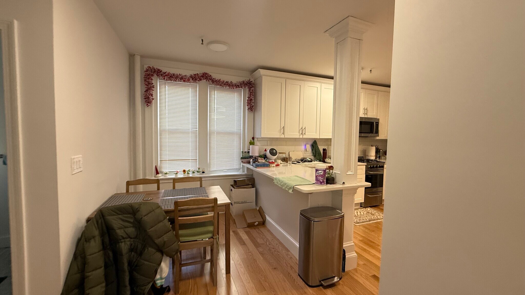 Building Photo - 199 Park Dr