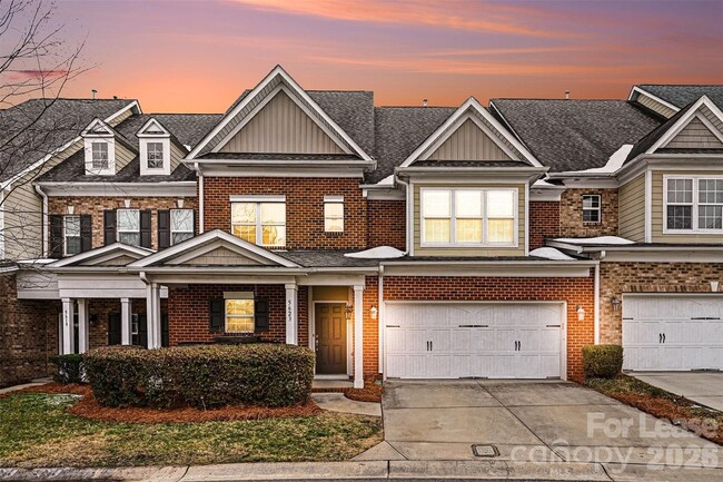 Building Photo - 5623 Triveny Rd