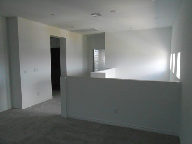 Building Photo - Beautiful Spacious Home in Henderson