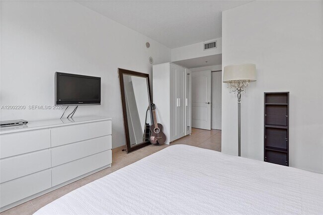 Building Photo - 110 Washington Ave