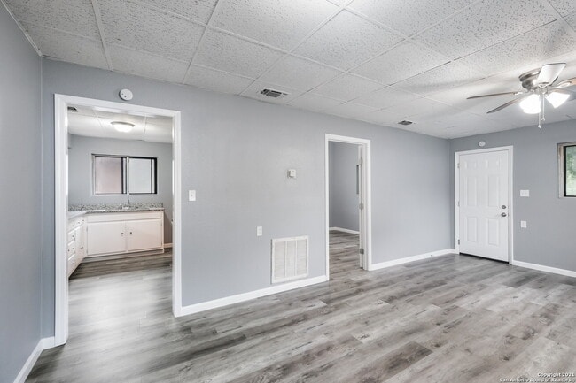 Building Photo - 327 E Whittier St