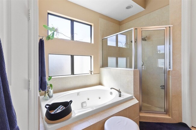 Building Photo - 1905 Summer St