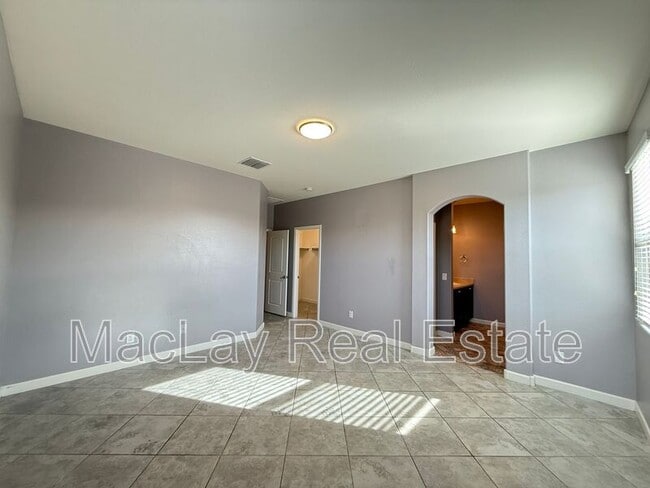 Building Photo - 23849 W Tamarisk Ave
