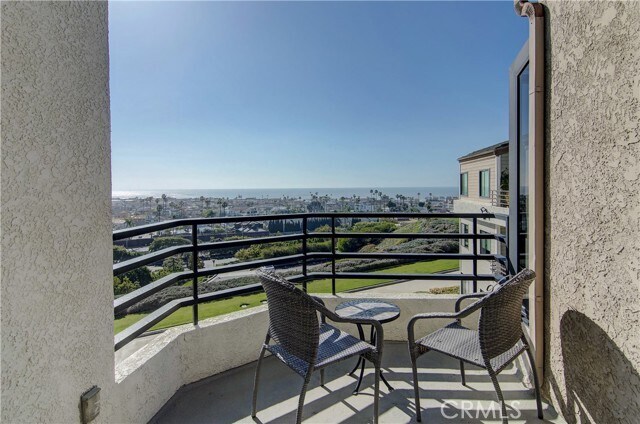 Building Photo - 200 Paris Ln