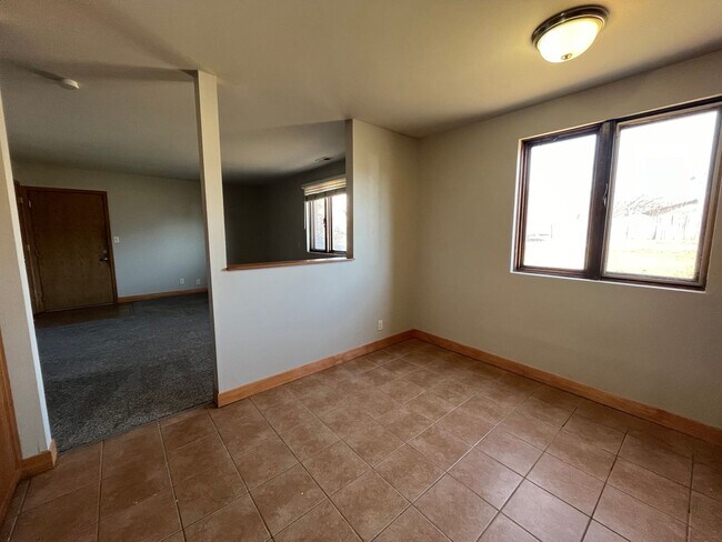 Building Photo - 2635 N 42nd St