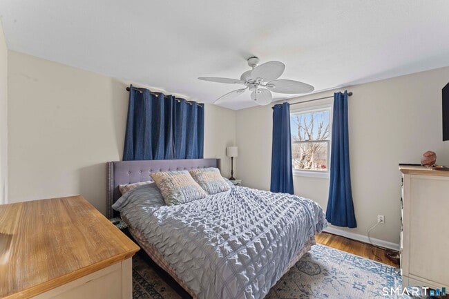 Building Photo - 1 Hawthorne Cove