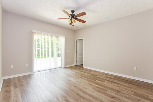 Building Photo - 10109 Granite Bay Dr