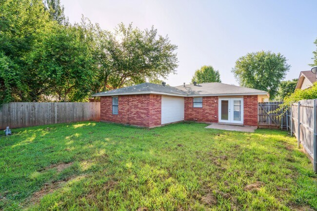 Building Photo - 12225 SW 14th St