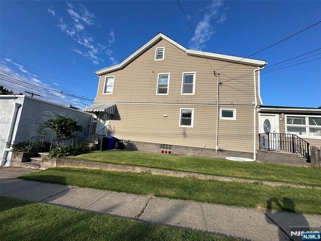 Building Photo - 79 Belmont Ave