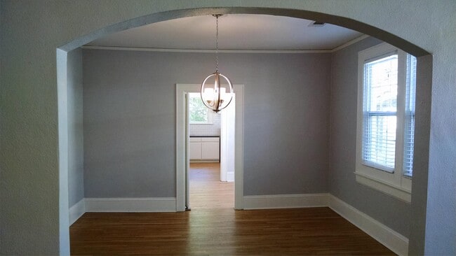 Building Photo - 2022 Madison Ave