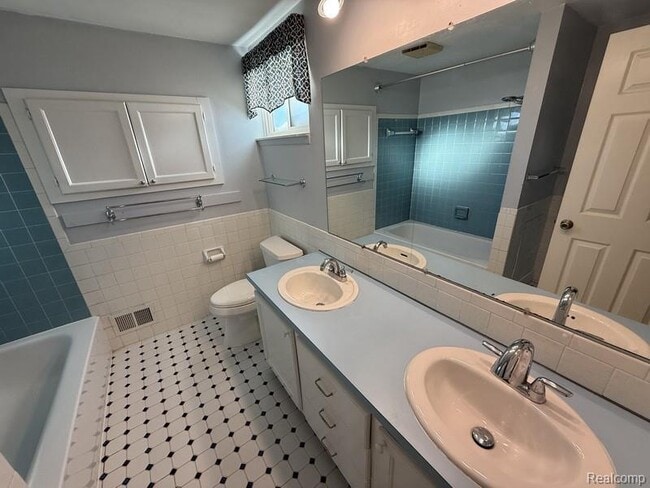 Building Photo - 4733 Nathan W