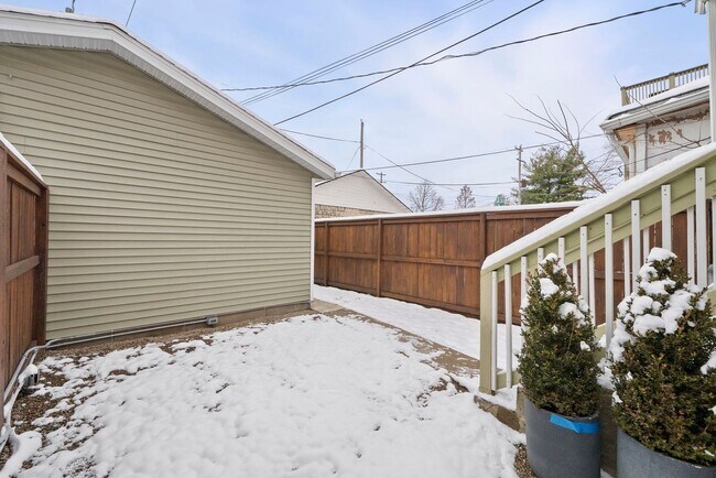 Building Photo - Fully Furnished Luxury Condo in Olde Towne East